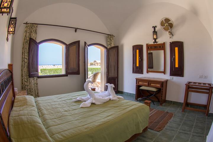 Room 10 of 71