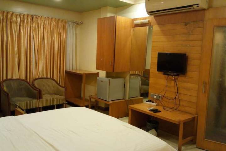 Room 38 of 46