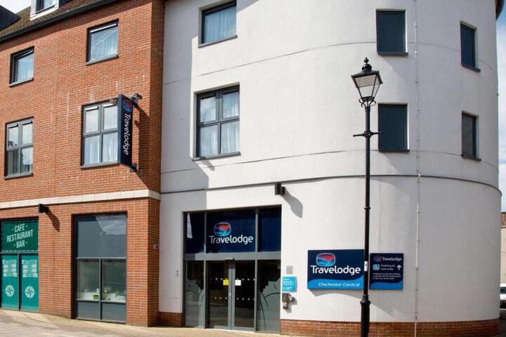 Exterior of Travelodge Chichester Central