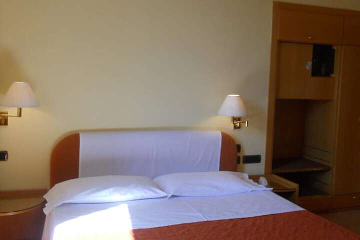 Room 17 of 55