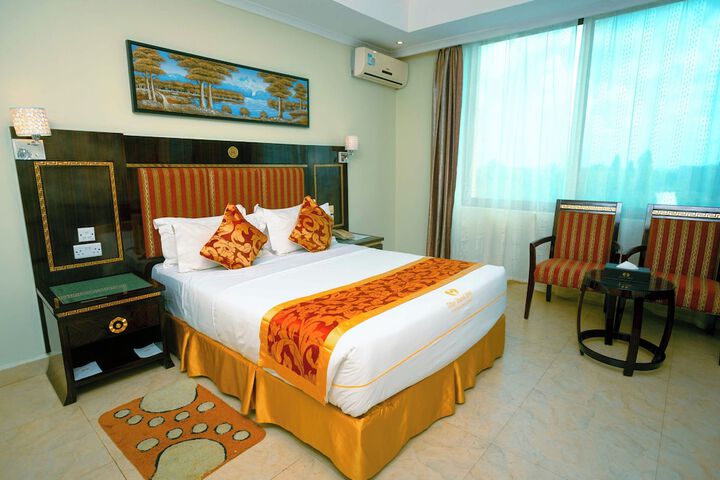 Room 14 of 42