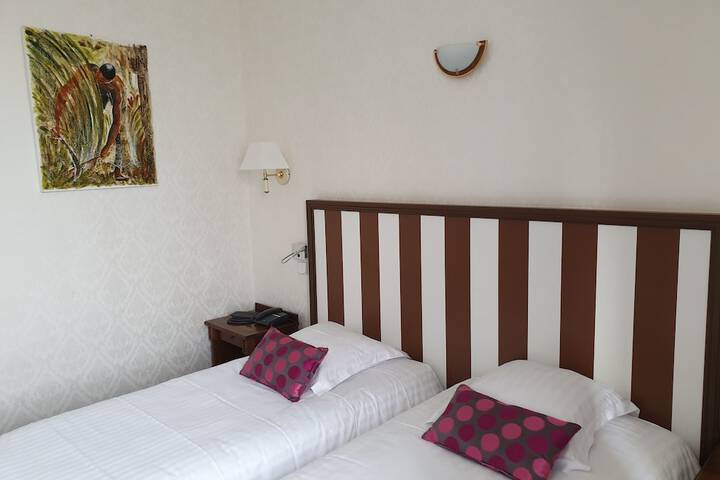 Room 14 of 42