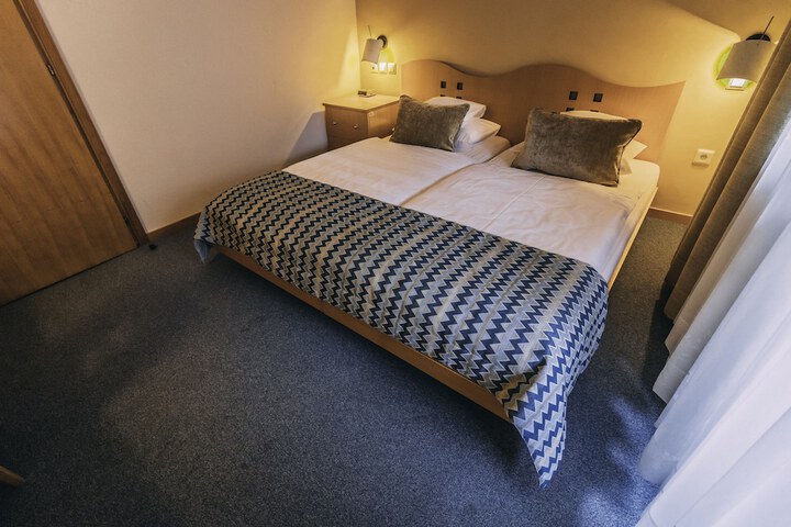 Room 16 of 58