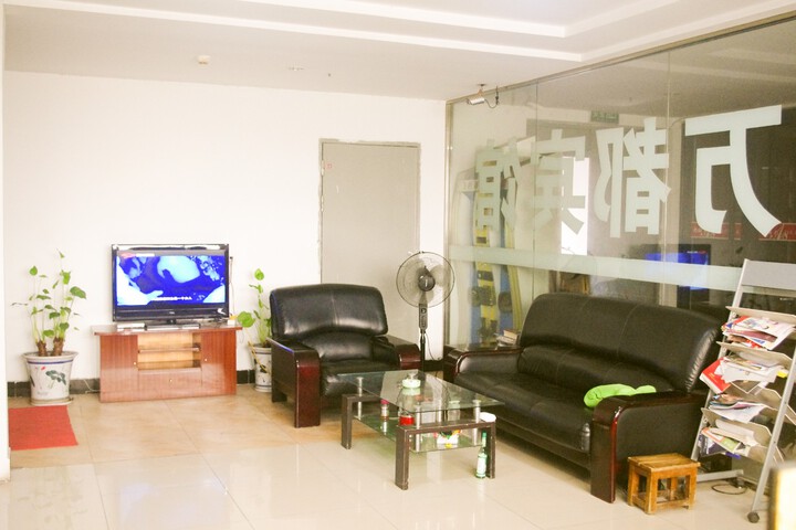 Hotel Interior 6 of 18