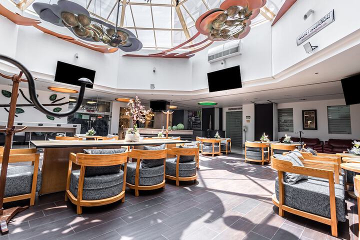 Guest Lobby
