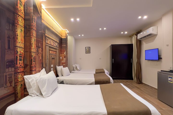 Room 105 of 284