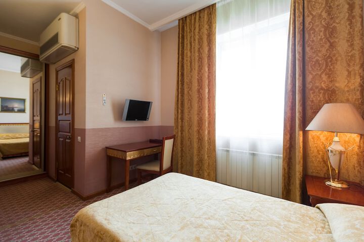 Room 15 of 92