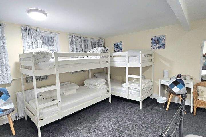 Room 16 of 47
