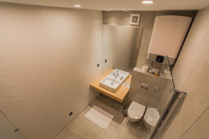 Clean Restrooms