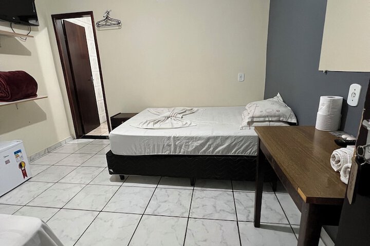 Room 28 of 74
