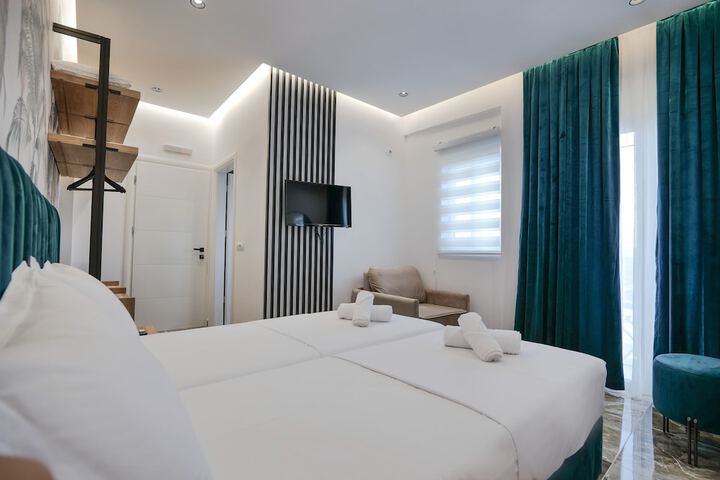 Room 21 of 105