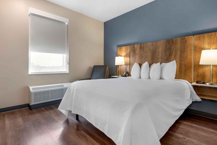 Room 3 of 34