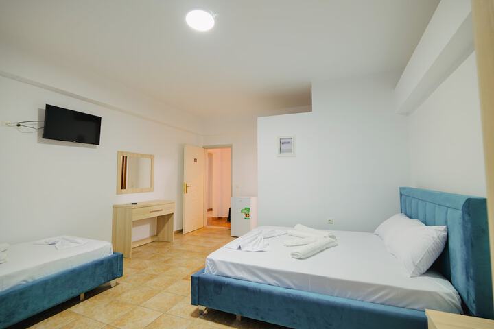 Room 12 of 69