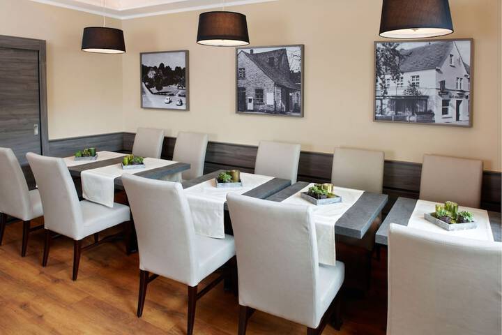 Dining 50 of 84