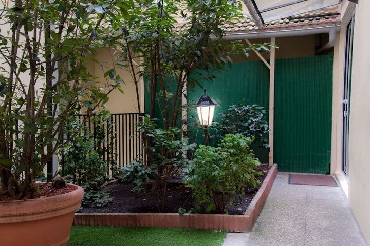 Hotel Exterior 42 of 42