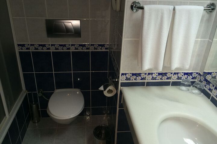 Room 20 of 40