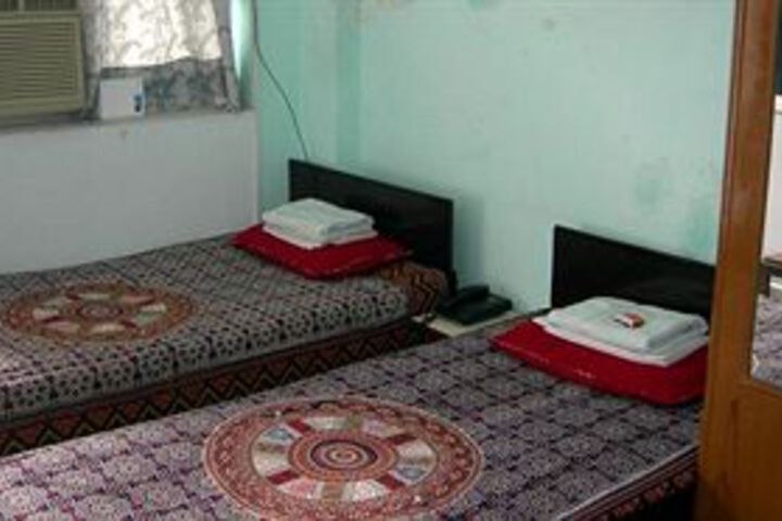 Room 15 of 46