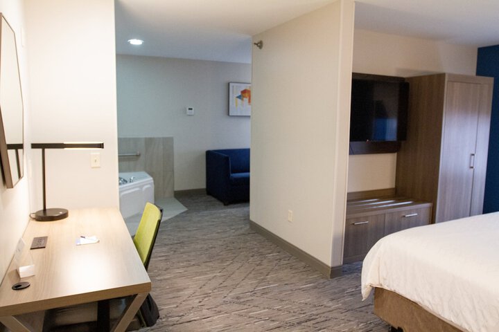 Room 15 of 56