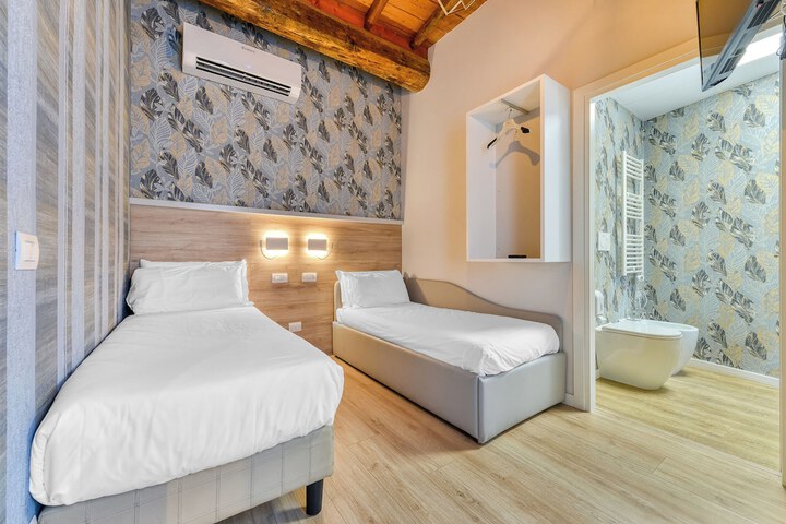 Room 21 of 58