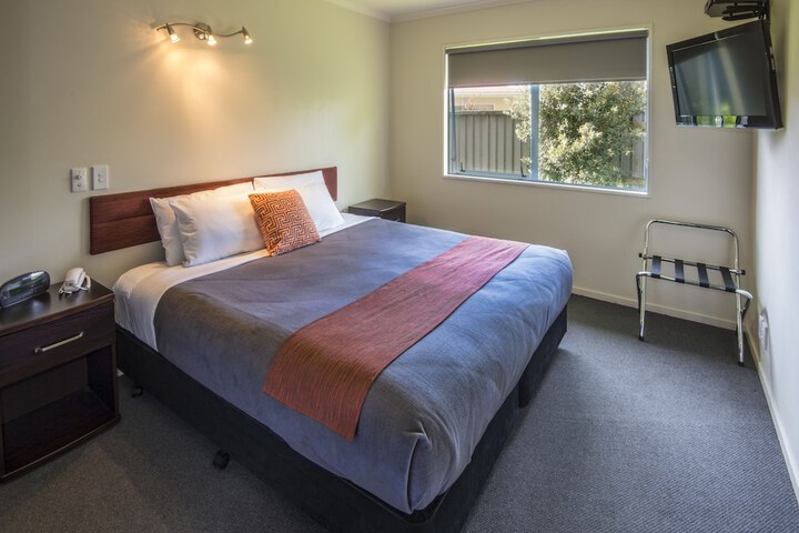 Room 6 of 31