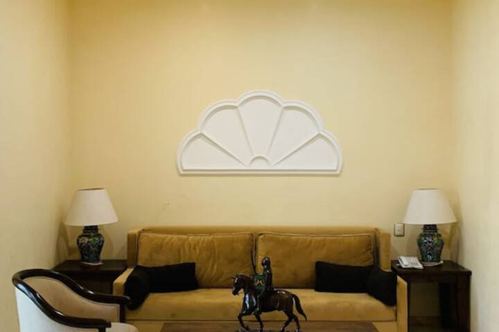 Room 25 of 73