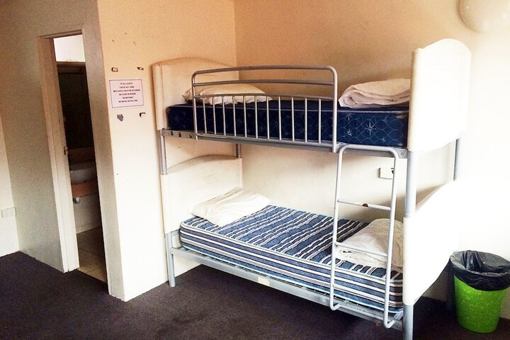 Room 62 of 192