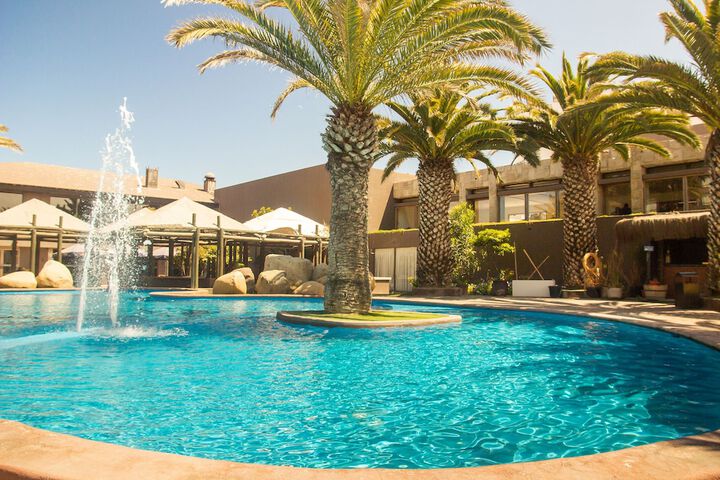 Pool Hotel
