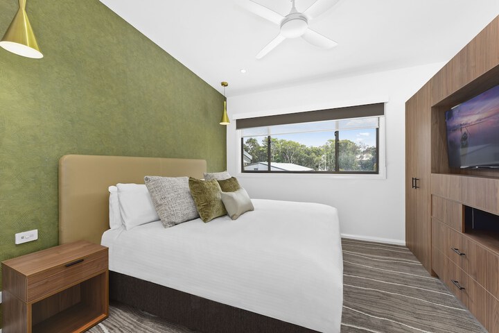 Room 16 of 65
