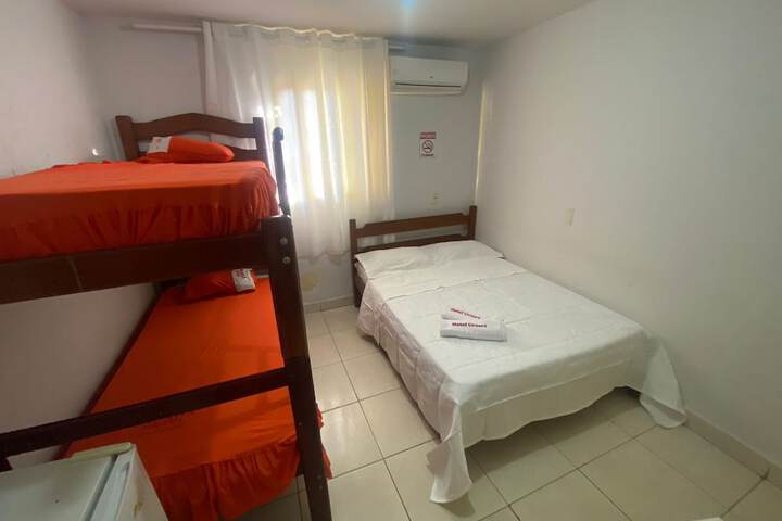 Room 9 of 16