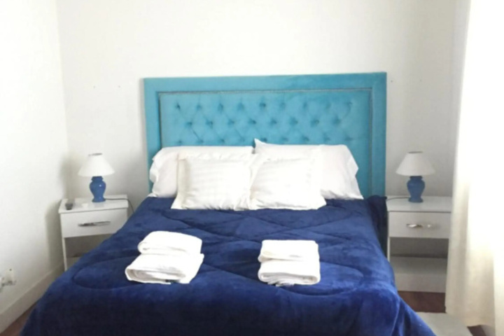 Room 4 of 16