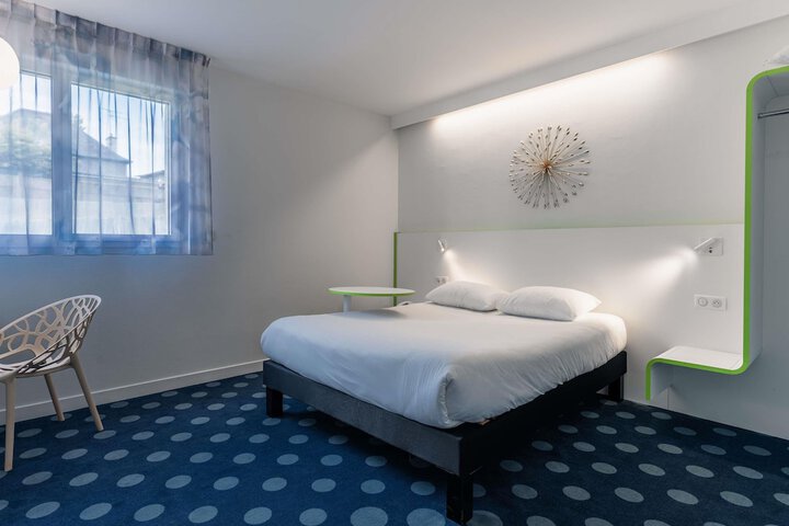 Room 27 of 55