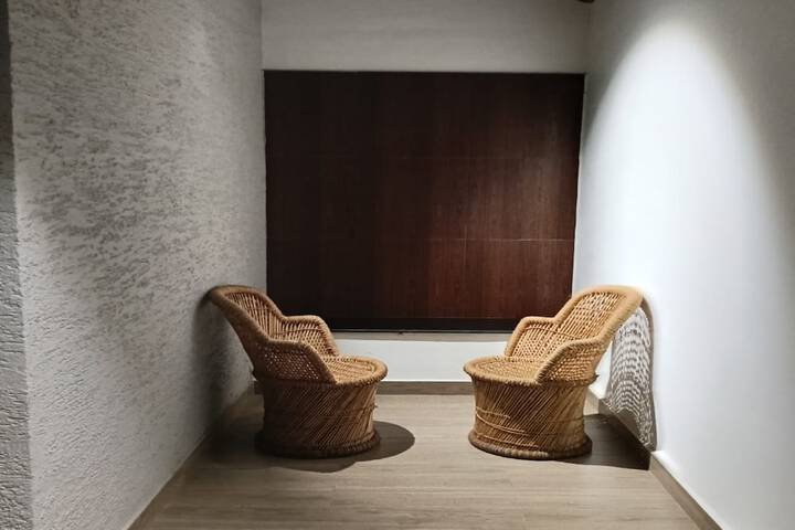 Room 12 of 26