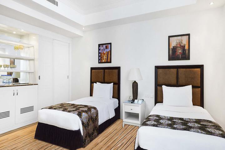 Room 7 of 67