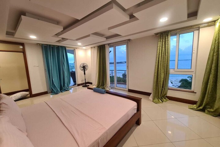 Room 9 of 190