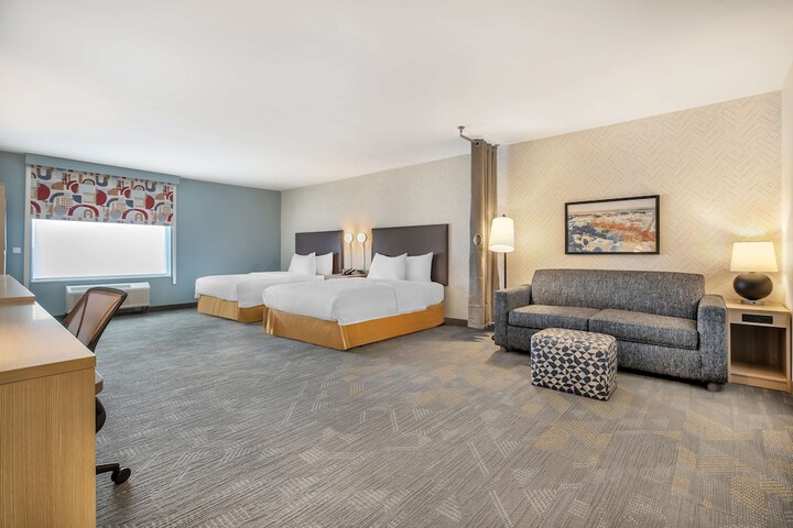Room 21 of 37