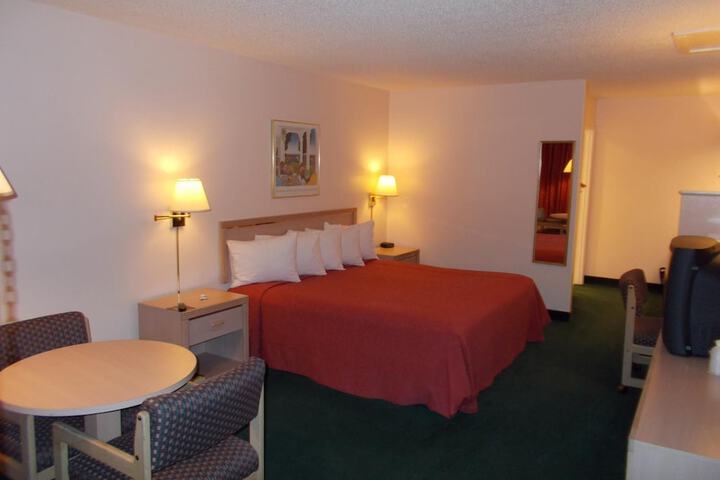 Room 15 of 29