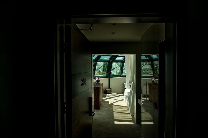 Room 35 of 72