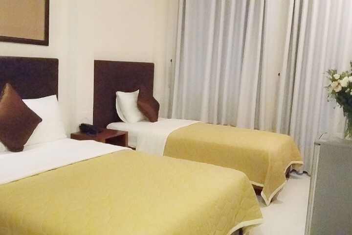 Room 5 of 31