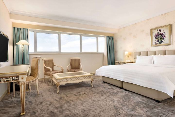 Room 15 of 50