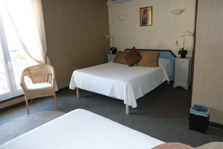 Room 34 of 42