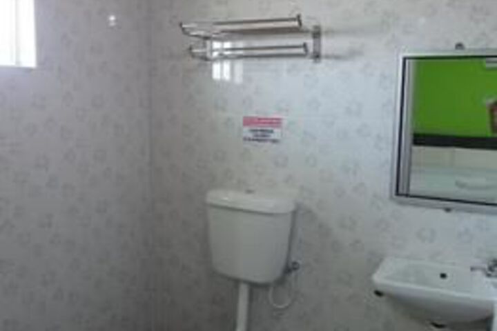 Clean Restrooms