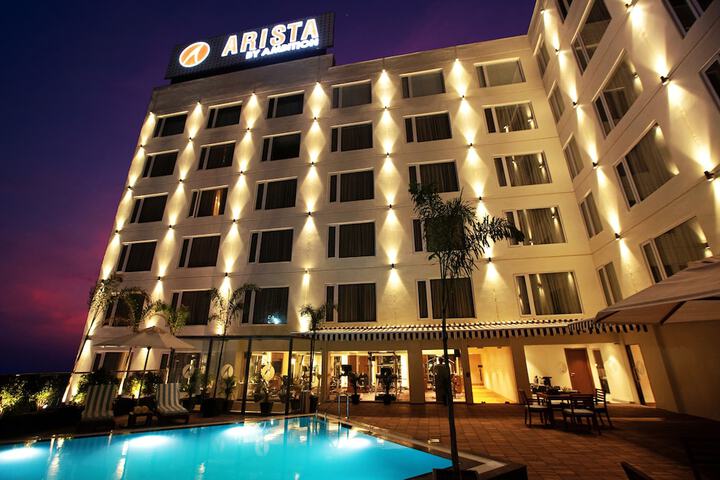 Hotel 98 of 111