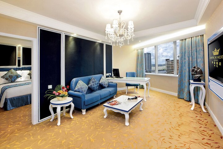 Room 10 of 59