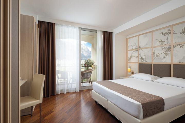 Room 10 of 89