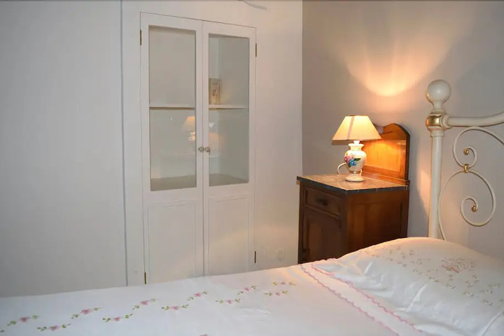 Room 3 of 15