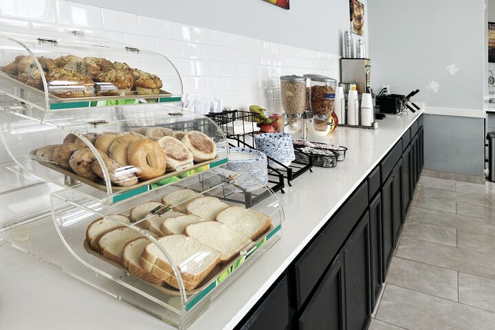 Breakfast/Coffee Service 78 of 85