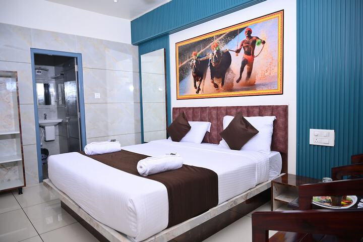 Room 4 of 36