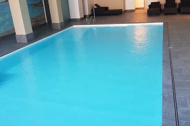 Pool 13 of 20