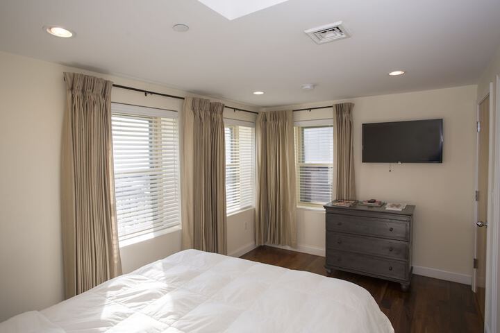 Room 9 of 31