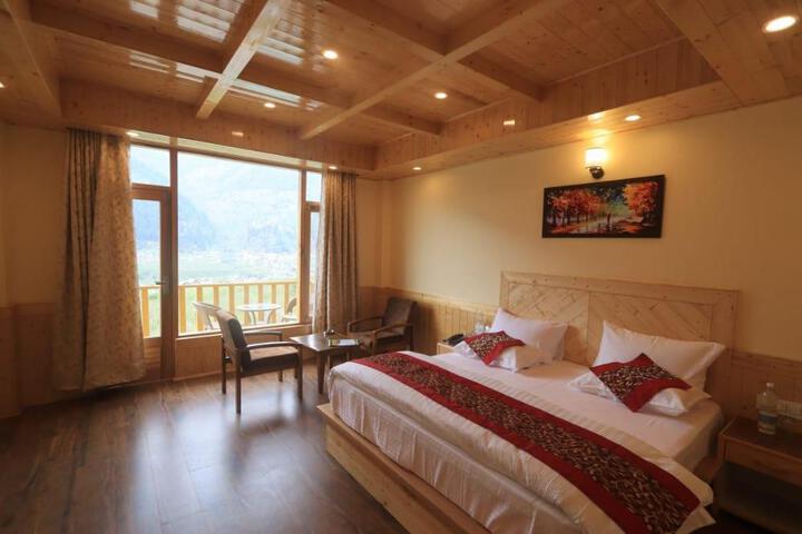 Hotel Green Hills Manali by Vridhaan Group of Hotels